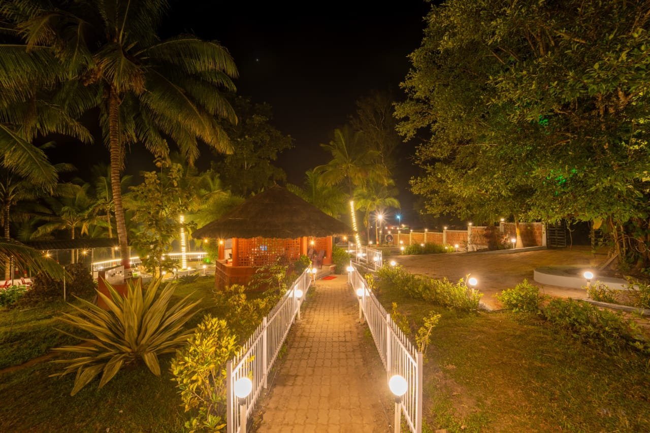 white-petal-homestay