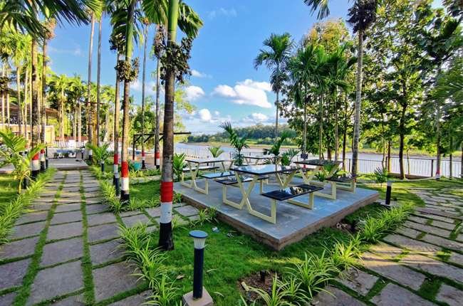 River-View-Camping