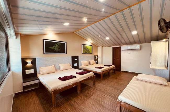 River-View-Room